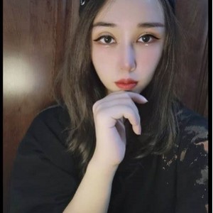 OnlyFans宝藏级美女bobabuttgirl：超高颜值、性感身材、大眼睛、完美脸型、无与伦比的美貌