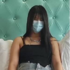 卡哇伊精选美少女双马尾奇怪玩具进入某处脱下内裤，体验甜美外表，百度盘超值分享