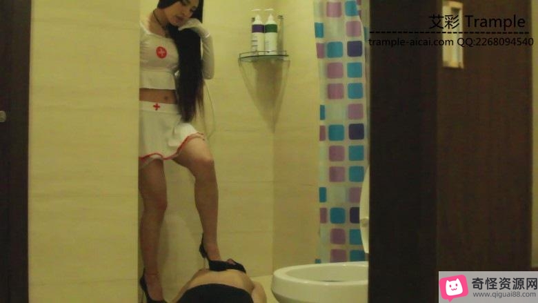 明妃S女王指教宾馆服务员圣水虐待视频15分钟高清MP4