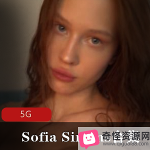 名模SofiaSimens：深度才艺秀、浮力姬、健身达人、穿环小光“阴”