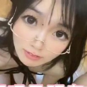 黑丝自拍福利精选：babynookieOnlyFans博主视频大放送